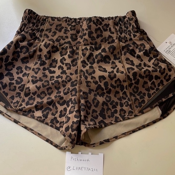 Lululemon Leopard Print Hotty Hot Shorts 2.5" - Picture 2 of 6